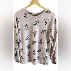 Disney pink Mickey & Minnie Mouse long sleeved shirt. Size S